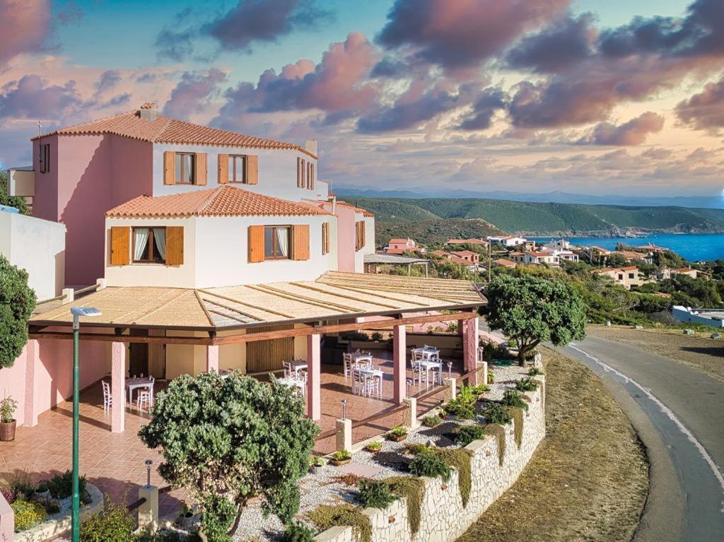 Hotel Trinita Dei Corsari Торре-дей-Корсари Экстерьер фото